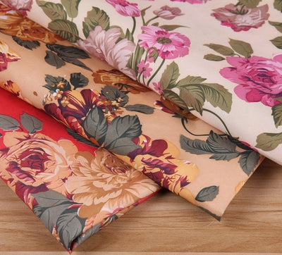 Tela de Poliéster Estampada Piel de Melocotón con Diseño de Peonía Multicolor - Image 9