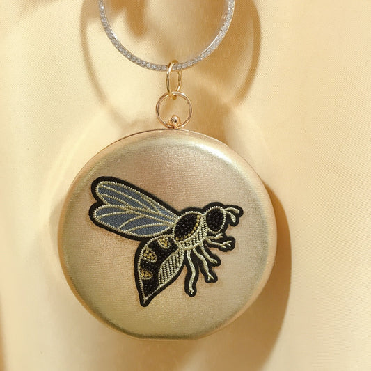 Cartera de Fiesta con Abalorios y Bordado de Abeja