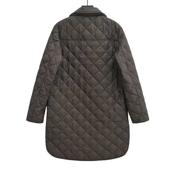 Abrigo Feminino Acolchoado com Aba e Design em Losango - Quente e Versátil