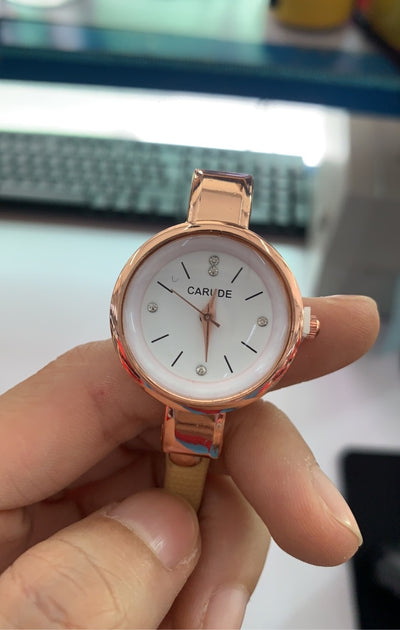 Reloj de Pulsera de Cuarzo Circular para Mujer con Correa de Cuero - Image 9