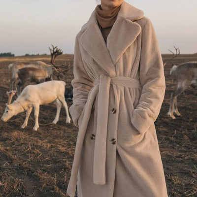 Abrigo de Terciopelo de Visón Grueso para Otoño e Invierno - Image 3