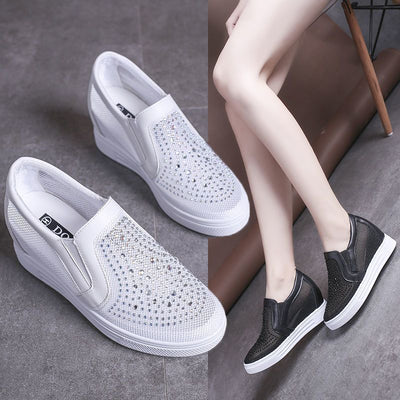 Tenis Blancos para Mujer con Malla Transpirable y Tacón Oculto - Image 9