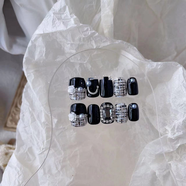 Parches de Uñas con Cadena de Perlas