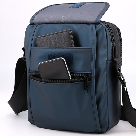 Bolso Mensajero de Un Hombro con Gran Capacidad para Hombre - Image 11