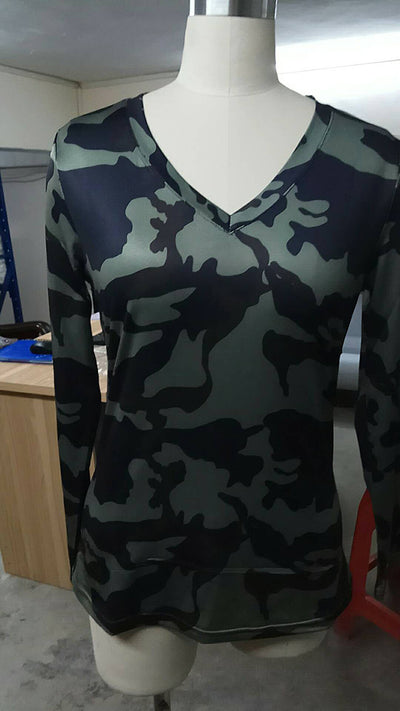 Blusa Camuflada Escote V para Mujer - Estilo Casual y Versátil - Image 6
