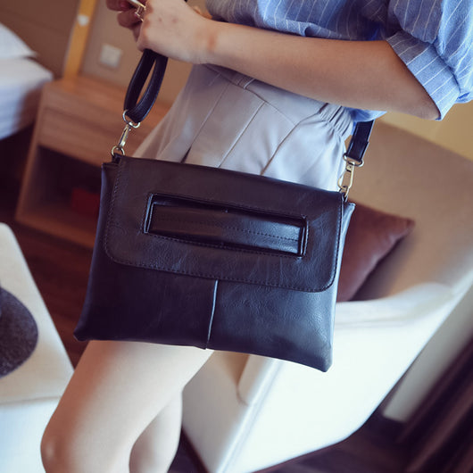 Bolso Mensajero Tipo Sobre para Mujer - Diseño Moderno y Versátil - Image 8