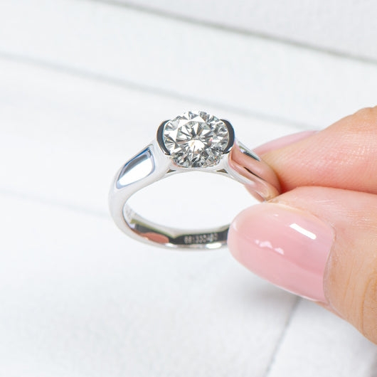 Anillo de Moissanita de 2 Quilates - Diseño Minimalista y Elegante