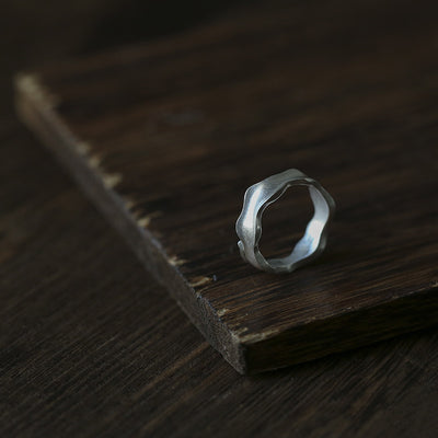Anillo de Plata Esterlina S999 con Patrón de Onda Simple
