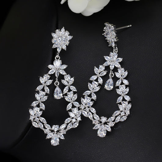 Aretes de Circonitas con Diseño de Corona Exagerada - Image 11