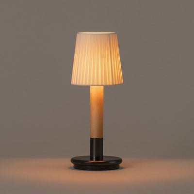 Lámpara Portátil LED para Lectura en Espacios Exteriores - Image 2