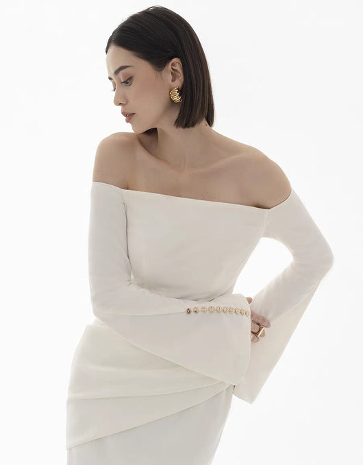 Vestido Elegante Cuello Barco con Mangas Campana y Cintura Ajustada - Image 9