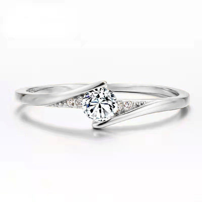 Anillo de Compromiso Dorado en Aleación, Diseño Redondo - Image 9