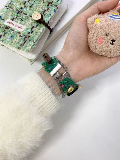 Pulsera Navideña de Peluche - Correa Festiva para Otoño e Invierno - Image 12