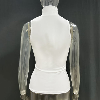 Blusa Dorada sin Mangas con Hombros Descubiertos y Tela Elástica - Image 26