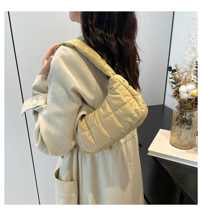 Bolso Bandolera Lunar de Un Hombro - Diseño Minimalista para Mujer - Image 13