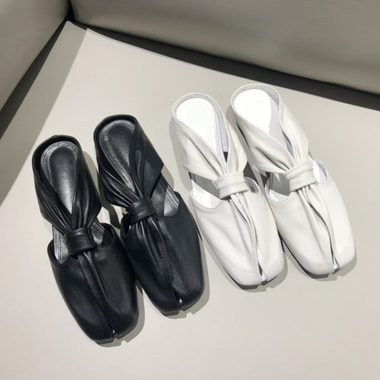 Sandalias y Pantuflas de Cuero de Oveja Blanco Crudo
