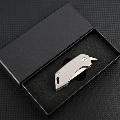 Cuchillo Táctico de Aleación de Titanio Portátil Multiusos con Abreador - Image 13
