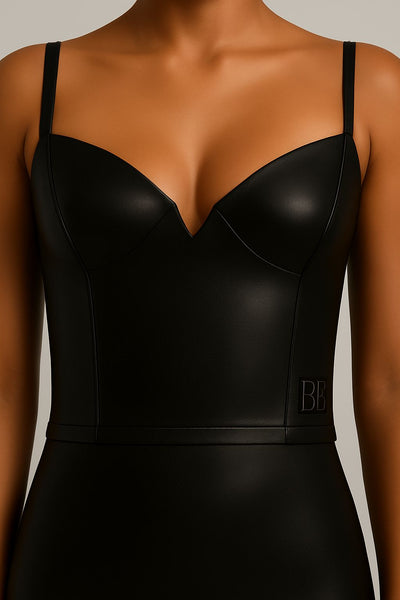 Conjunto Versátil de Blusa y Falda Corta para Mujer - Image 5