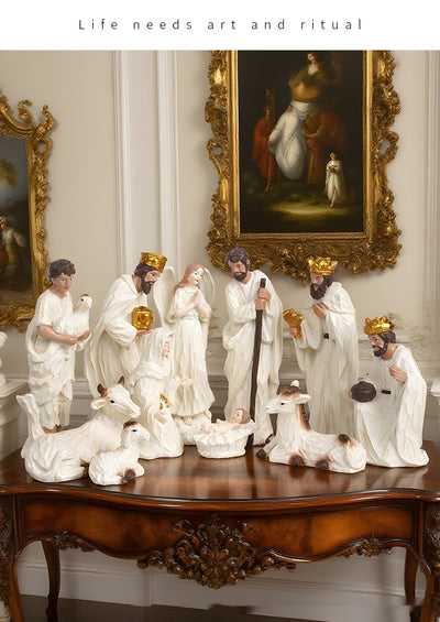 Juego de 11 Adornos Navideños Religiosos en Resina - Image 11