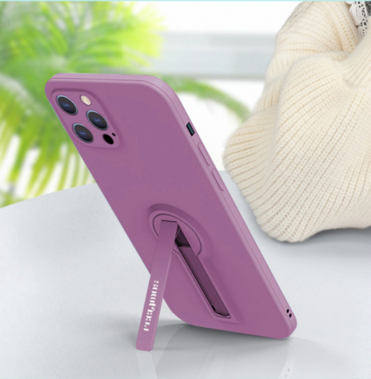 Funda Protectora de Silicona Líquida para iPhone con Soporte y Cordón - Image 4