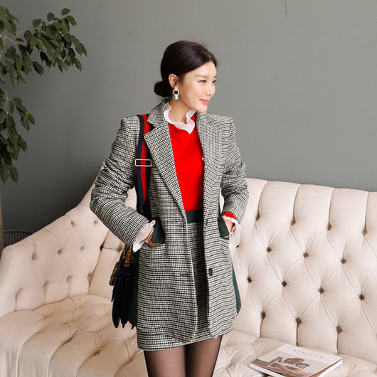 Conjunto de Falda y Blazer Cuadrillé con Parches - Diseño Suelto y Elegante - Image 10