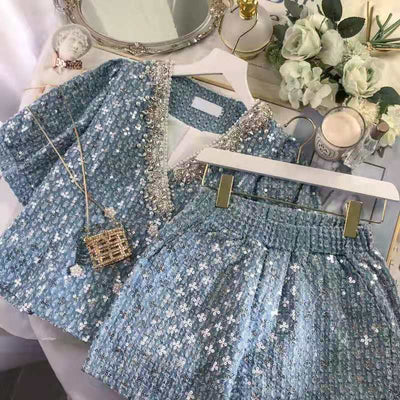 Conjunto Elegante Blusa Escote V y Shorts Sueltos Efecto Reductor para Mujer