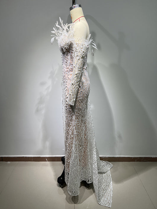 Vestido de Fiesta Elegante con Lentejuelas, Cuentas y Plumas - Image 10