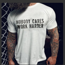Camiseta Blanca para Hombre - Trabaja Más Duro