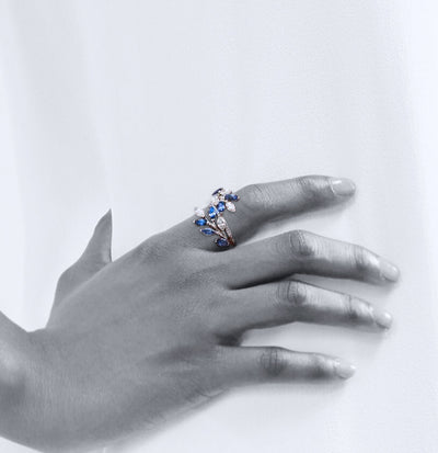 Anillo de Diamante Floral con Racimo de Vides en Oro Blanco - Image 5
