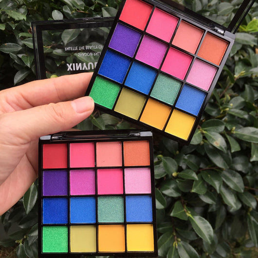 Paleta de Maquillaje Escénico 16 Colores Shadow Plate Performance