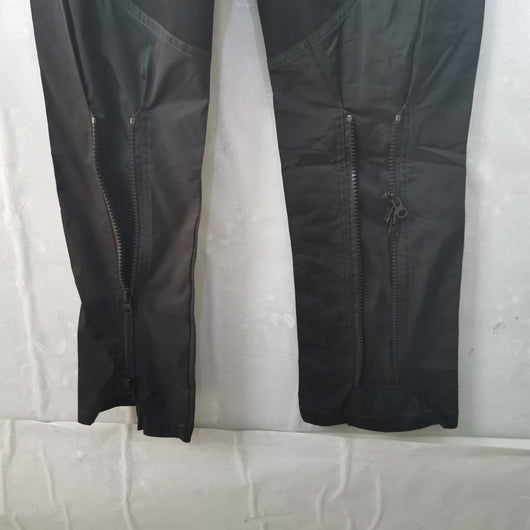 Pantalones Casuales con Cierre Trasero y Costura de Nylon - Image 4