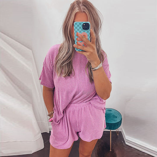 Conjunto de Dos Piezas: Camiseta y Shorts para Mujer - Image 2