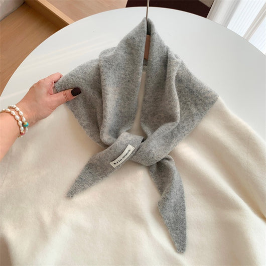 Poncho Triangular de Lana Pura para Otoño e Invierno - Image 15