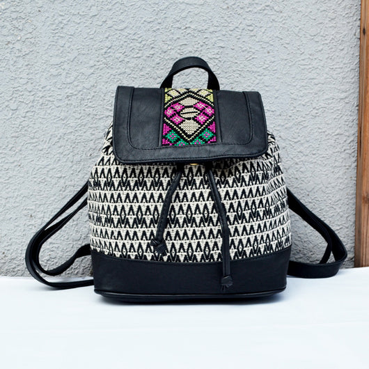 Mochila Bordada con Rayas - Image 8