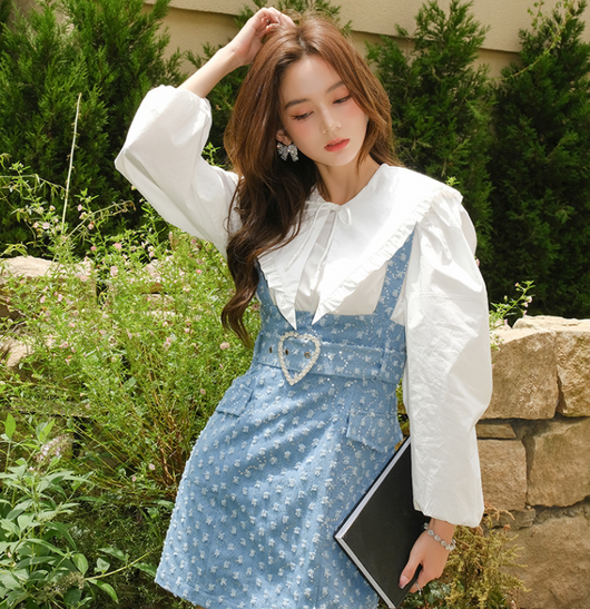 Falda Vestido Denim con Bordado de Cuentas y Tirantes - Image 13