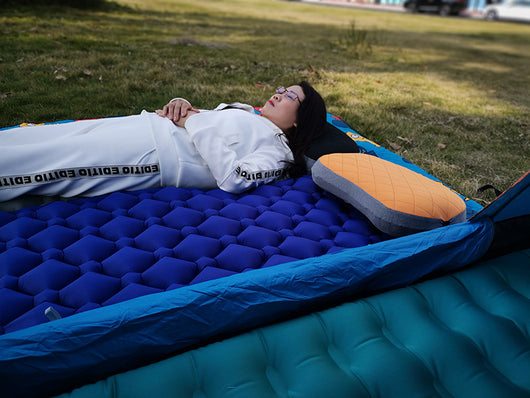Almohada Portátil de Camping para Viajes al Aire Libre - Image 8