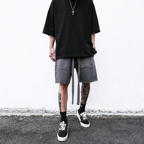 Shorts Casuales para Hombre con Bordes Crudos y Diseño Moderno