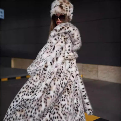 Abrigo Trench Leopardo con Capucha en Terciopelo de Visón - Cálido y Elegante - Image 3