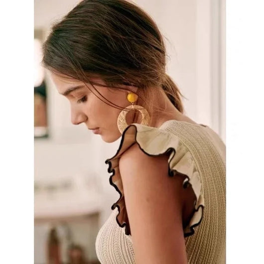 Blusa Jacquard Cuello Redondo con Volantes y Mangas Aleteo Ajustada - Image 20