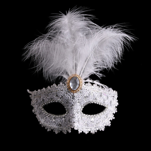 Máscara de Cuero con Plumas para Fiestas de Gala - Image 4