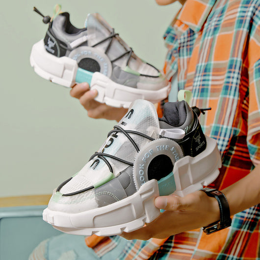 Tenis Gris de Piso Plano con Cordones - Diseño Clásico y Cómodo - Image 6