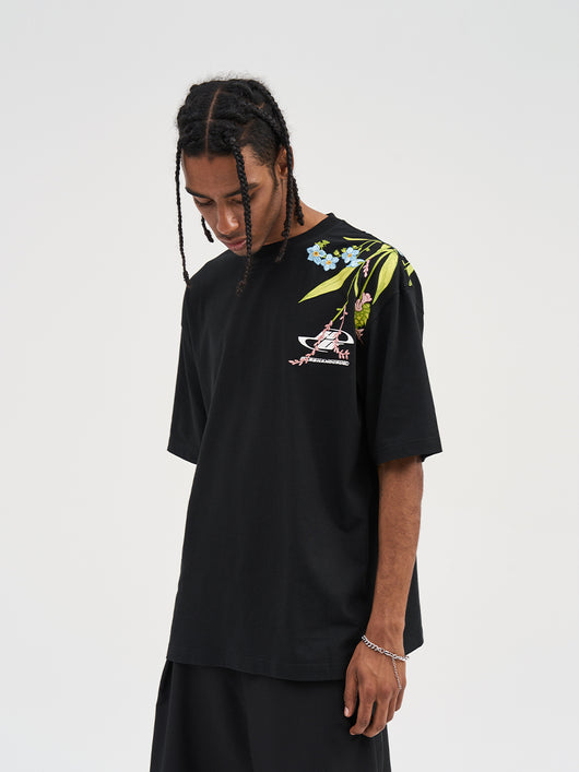 Playera Bordada con Flores - Manga Corta Clásica - Image 6