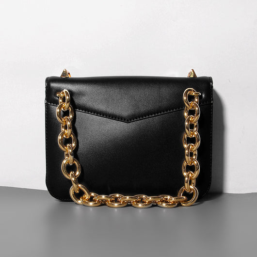 Bolsa Mensajera de Cuero con Cadena - Colección Verano - Image 4