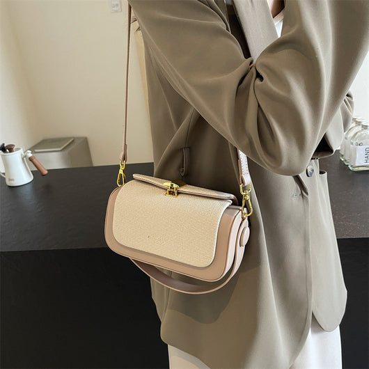 Bolso Mensajero Minimalista de Cuero para Mujer - Image 4
