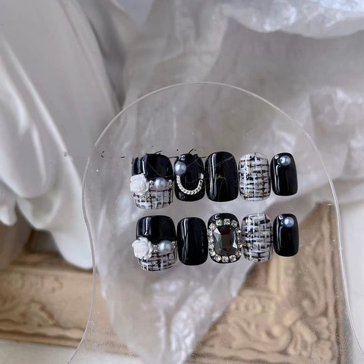 Parches de Uñas con Cadena de Perlas - Image 7