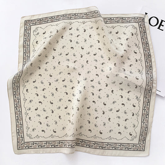 Pañuelo de Seda Cuadrado para Primavera y Otoño - Image 17