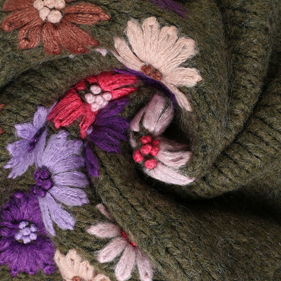 Suéter Tejido Grueso con Aguja Reforzada y Cadena Decorativa - Image 13
