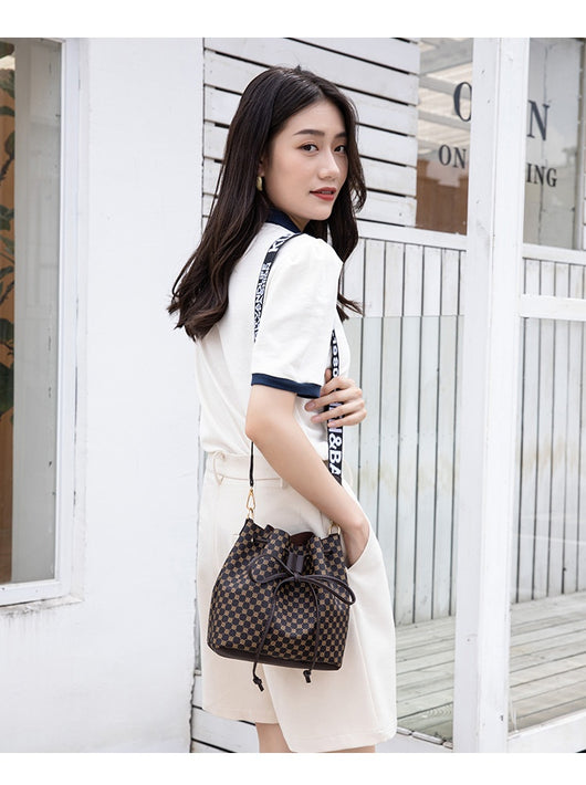 Bolso Bucket de Cuero PU Multicapa para Mujer - Bolso Crossbody Elegante y Versátil - Image 22