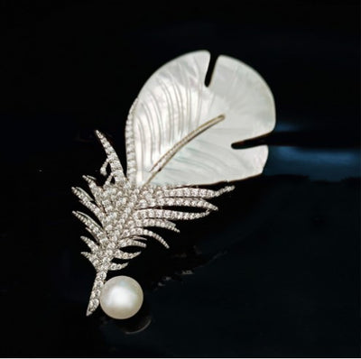 Broche de Perlas de Agua Dulce Naturales con Concha de Lujo - Image 6