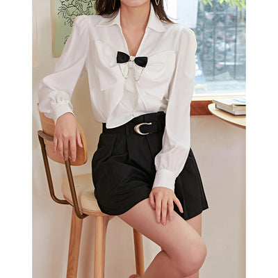 Blusa Clásica con Lazo Contrastante en Colores Sólidos - Image 5